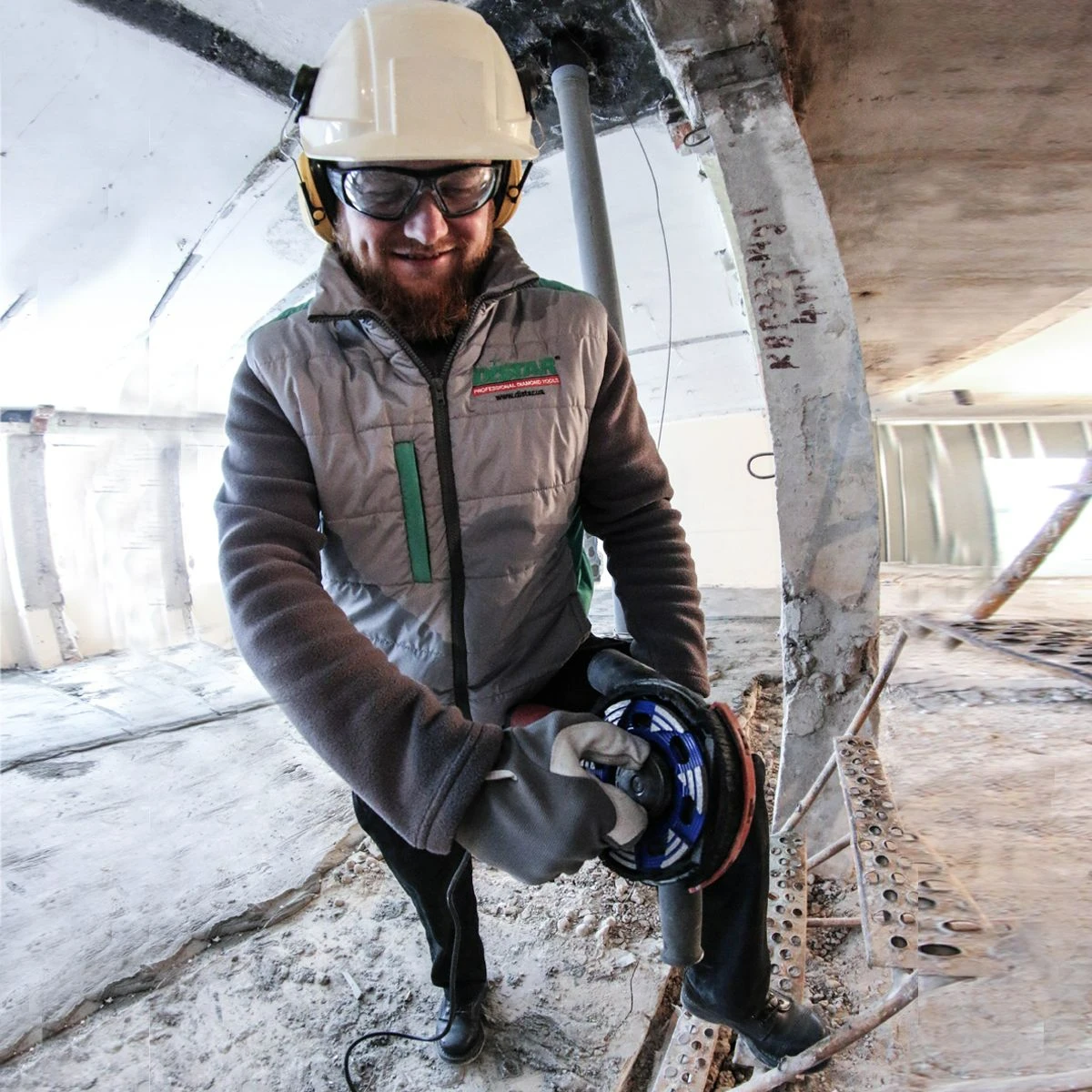 Алмазная чашка по бетону 125 мм ФАТ Raptor